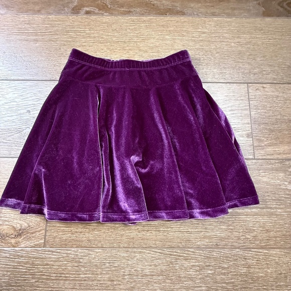 Lands End Girls Purple Velvet Skort/Skirt, Small 7-8, Holiday Winter Dressy - Picture 1 of 11